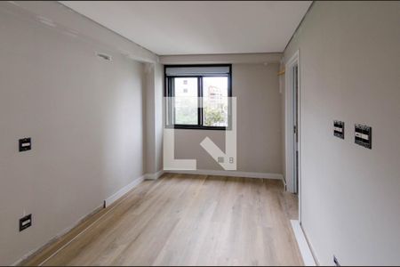 Apartamento à venda com 125m², 4 quartos e 3 vagasSuíte 2