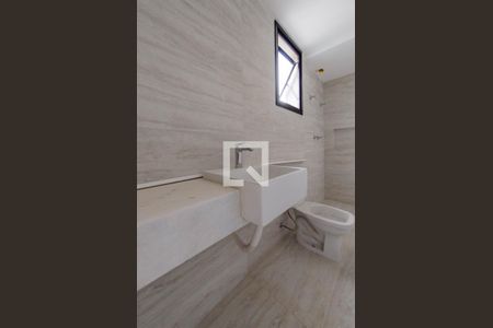 Apartamento à venda com 125m², 4 quartos e 3 vagasBanheiro suíte 2