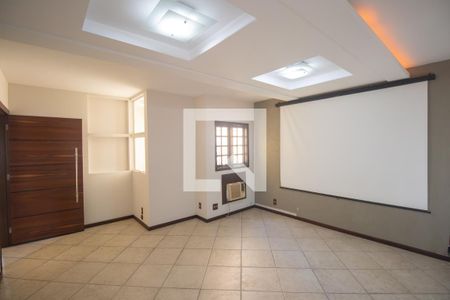 Sala 1 de casa para alugar com 4 quartos, 210m² em Brasilândia, São Gonçalo