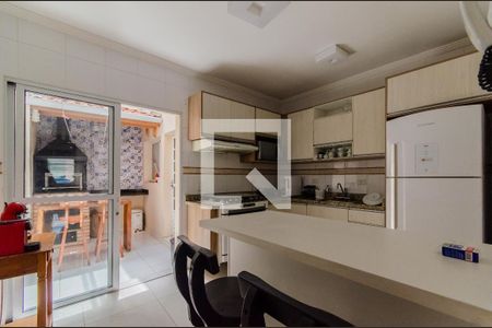 Casa à venda com 122m², 3 quartos e 3 vagas Casa à venda com 122m², 3 quartos e 3 vagasCozinha