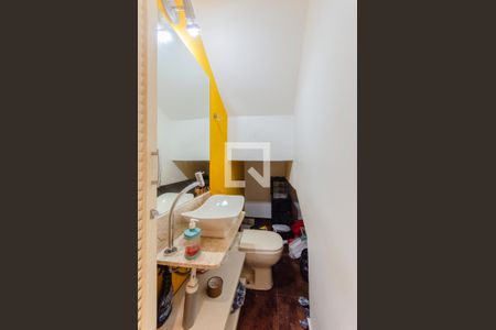 Casa à venda com 122m², 3 quartos e 3 vagas Casa à venda com 122m², 3 quartos e 3 vagasLavabo