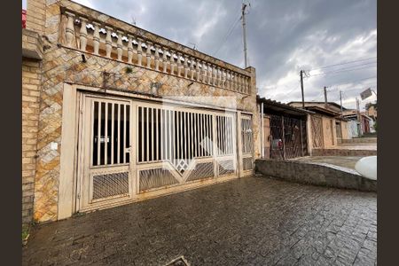 Casa para alugar com 186m², 3 quartos e 4 vagasFachada