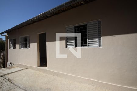 Casa para alugar com 36m², 1 quarto e sem vagaFachada