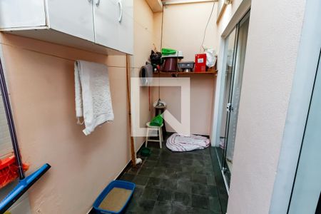 Casa para alugar com 83m², 2 quartos e 2 vagas Casa para alugar com 83m², 2 quartos e 2 vagasDetalhe da area de serviço