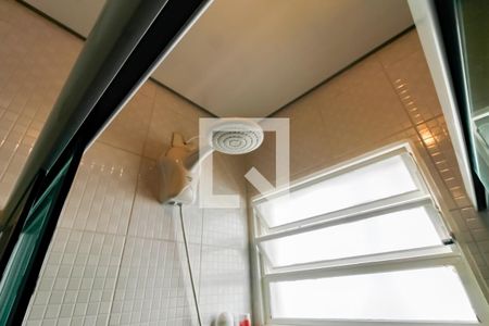 Casa para alugar com 83m², 2 quartos e 2 vagas Casa para alugar com 83m², 2 quartos e 2 vagasBanheiro - chuveiro