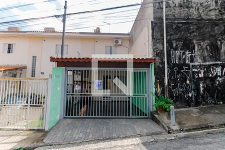 Casa para alugar com 83m², 2 quartos e 2 vagas Casa para alugar com 83m², 2 quartos e 2 vagasEntrada garagem