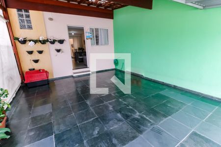 Casa para alugar com 83m², 2 quartos e 2 vagas Casa para alugar com 83m², 2 quartos e 2 vagasGaragem