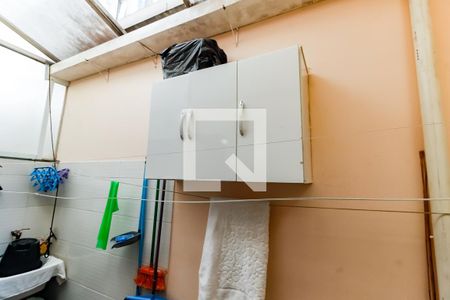 Casa para alugar com 83m², 2 quartos e 2 vagas Casa para alugar com 83m², 2 quartos e 2 vagasDetalhe da area de serviço