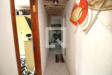 Corredor de apartamento à venda com 2 quartos, 75m² em Irajá, Rio de Janeiro