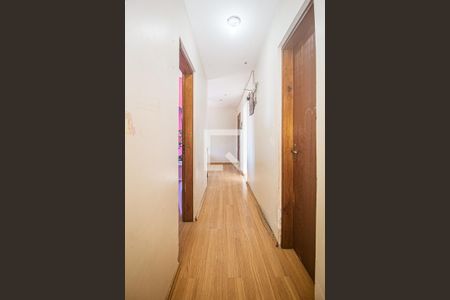 Corredor de apartamento à venda com 3 quartos, 100m² em Glória, Porto Alegre