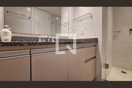 Apartamento para alugar com 65m², 2 quartos e 1 vagaBanheiro Social