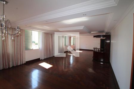 Apartamento para alugar com 212m², 3 quartos e 2 vagasSala