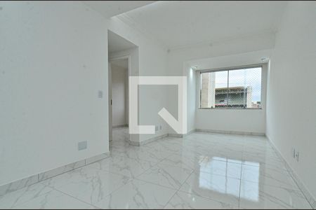 Apartamento para alugar com 85m², 2 quartos e 1 vaga Apartamento para alugar com 85m², 2 quartos e 1 vagaSala de estar