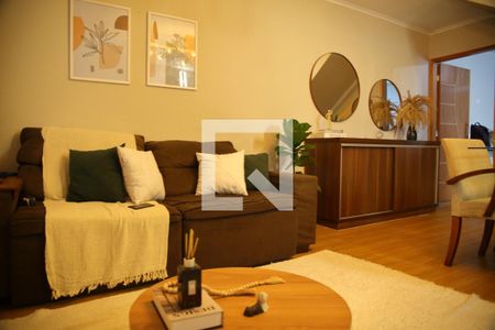 Sala  de casa à venda com 3 quartos, 230m² em Jardim Calux, São Bernardo do Campo