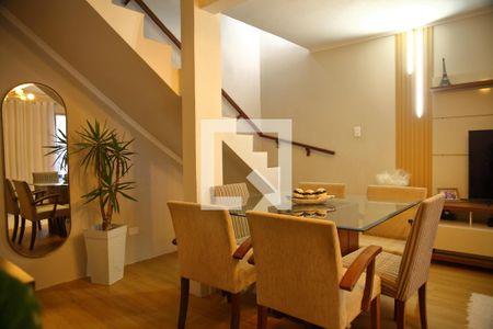 Sala  de casa à venda com 3 quartos, 230m² em Jardim Calux, São Bernardo do Campo