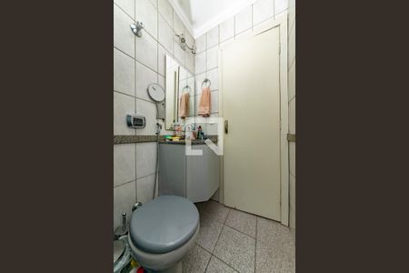 Apartamento à venda com 70m², 3 quartos e 1 vaga Apartamento à venda com 70m², 3 quartos e 1 vagaBanheiro