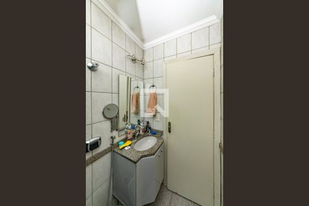 Apartamento à venda com 70m², 3 quartos e 1 vaga Apartamento à venda com 70m², 3 quartos e 1 vagaBanheiro