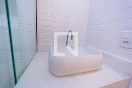 Apartamento à venda com 60m², 2 quartos e 1 vaga Apartamento à venda com 60m², 2 quartos e 1 vagaBanheiro Social