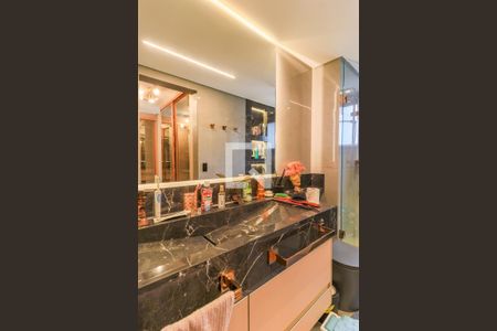 Apartamento à venda com 125m², 3 quartos e 2 vagasBanheiro da Suíte 1