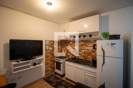 Cozinha de kitnet/studio para alugar com 1 quarto, 22m² em Guaianazes, São Paulo