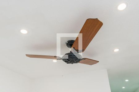 Sala de apartamento para alugar com 2 quartos, 48m² em Irajá, Rio de Janeiro