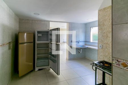 Apartamento para alugar com 48m², 2 quartos e 1 vagaÁrea comum - Salão de festas
