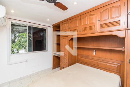 Quarto 1 de apartamento para alugar com 2 quartos, 48m² em Irajá, Rio de Janeiro