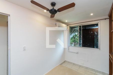Quarto 1 de apartamento para alugar com 2 quartos, 48m² em Irajá, Rio de Janeiro