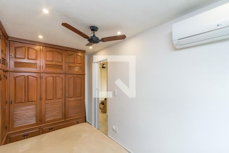 Quarto 1 de apartamento para alugar com 2 quartos, 48m² em Irajá, Rio de Janeiro