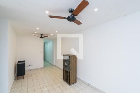 Sala de apartamento para alugar com 2 quartos, 48m² em Irajá, Rio de Janeiro