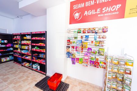 Apartamento para alugar com 30m², 1 quarto e sem vaga Apartamento para alugar com 30m², 1 quarto e sem vagaMini Mercado