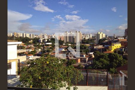 Casa à venda com 150m², 2 quartos e 3 vagas Casa à venda com 150m², 2 quartos e 3 vagasVista da sacada