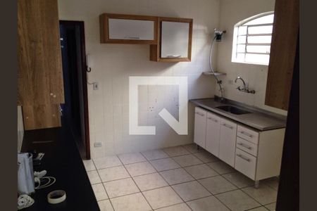 Casa à venda com 150m², 2 quartos e 3 vagas Casa à venda com 150m², 2 quartos e 3 vagasCozinha