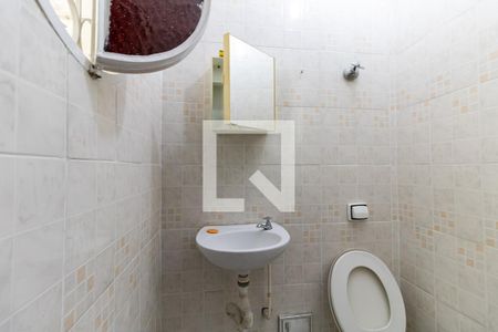 Banheiro de kitnet/studio para alugar com 1 quarto, 20m² em Aclimação, São Paulo