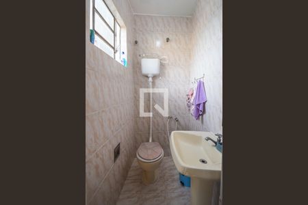 Casa à venda com 118m², 2 quartos e 1 vagaBanheiro da Suíte