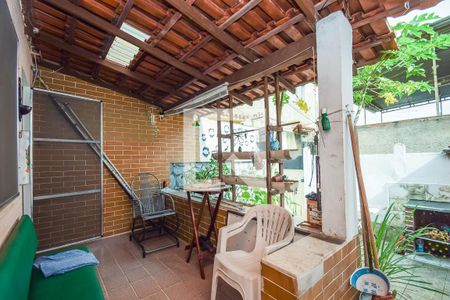 Casa à venda com 118m², 2 quartos e 1 vagaÁrea externa 