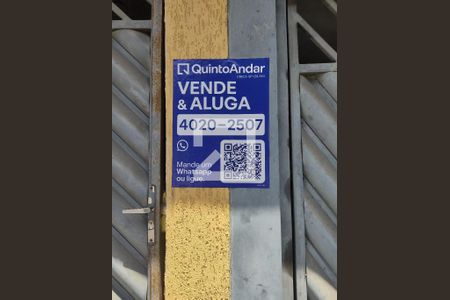 Casa à venda com 159m², 3 quartos e 1 vaga Casa à venda com 159m², 3 quartos e 1 vagaPlaca