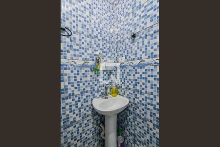 Casa à venda com 159m², 3 quartos e 1 vaga Casa à venda com 159m², 3 quartos e 1 vagaBanheiro 1