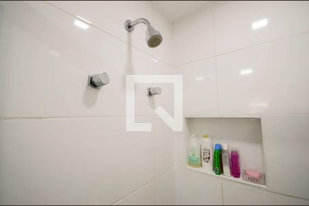 Apartamento à venda com 150m², 3 quartos e 2 vagas Apartamento à venda com 150m², 3 quartos e 2 vagasBanheiro da Suíte 1