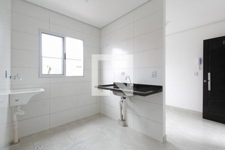 Cozinha de apartamento para alugar com 1 quarto, 27m² em Vila Campanela, São Paulo