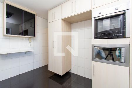 Apartamento à venda com 96m², 3 quartos e 2 vagas Apartamento à venda com 96m², 3 quartos e 2 vagasCozinha