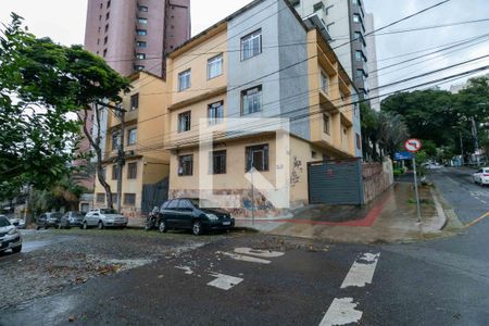 Apartamento à venda com 84m², 3 quartos e sem vaga Apartamento à venda com 84m², 3 quartos e sem vagaFachada