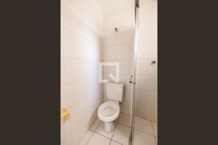 Apartamento para alugar com 65m², 2 quartos e 1 vaga Apartamento para alugar com 65m², 2 quartos e 1 vagaBanheiro da Suíte
