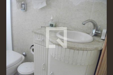 Casa à venda com 3 quartos, 200m² em Vila Santa Catarina, São Paulo