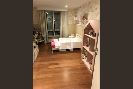 Apartamento à venda com 335m², 4 quartos e 4 vagas