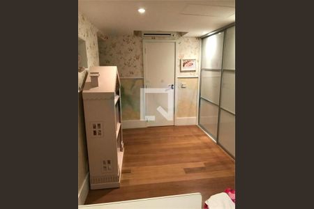 Apartamento à venda com 335m², 4 quartos e 4 vagas