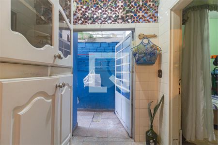 Casa à venda com 3 quartos, 97m² em Vila Fachini, São Paulo