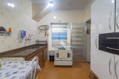 Casa à venda com 3 quartos, 97m² em Vila Fachini, São Paulo