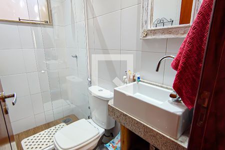 Casa à venda com 170m², 4 quartos e 1 vaga Casa à venda com 170m², 4 quartos e 1 vagabanheiro social