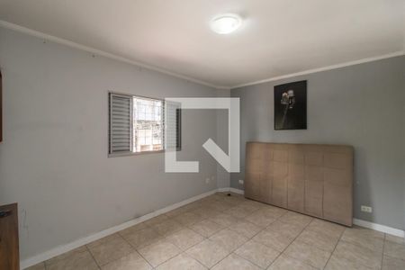 Suite de casa para alugar com 3 quartos, 260m² em Vila Dalila, São Paulo